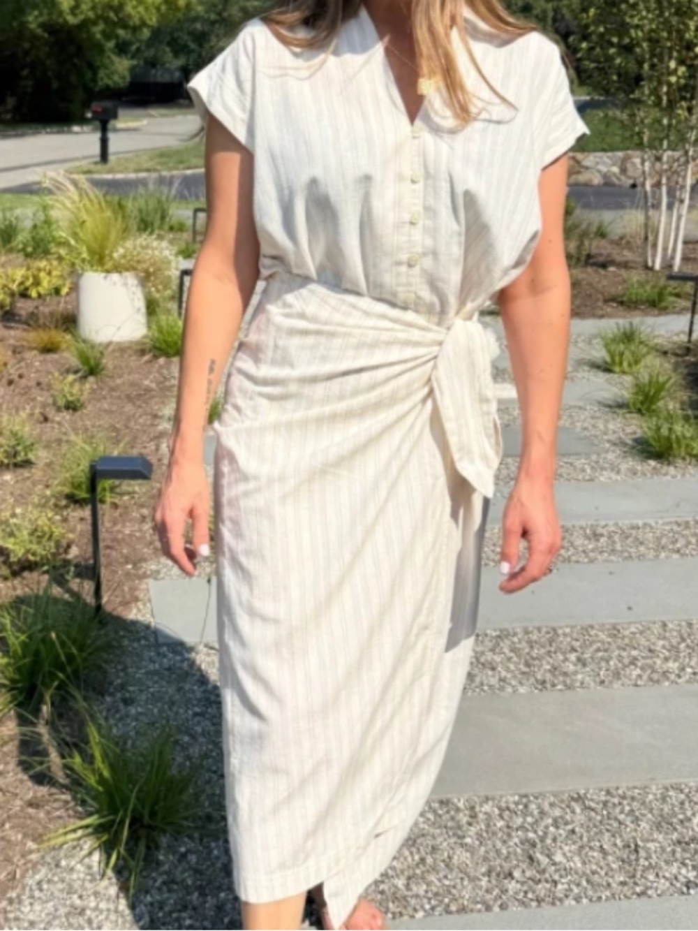 NWOT Universal Thread Women's Cream Tie-Waist Midi Dress